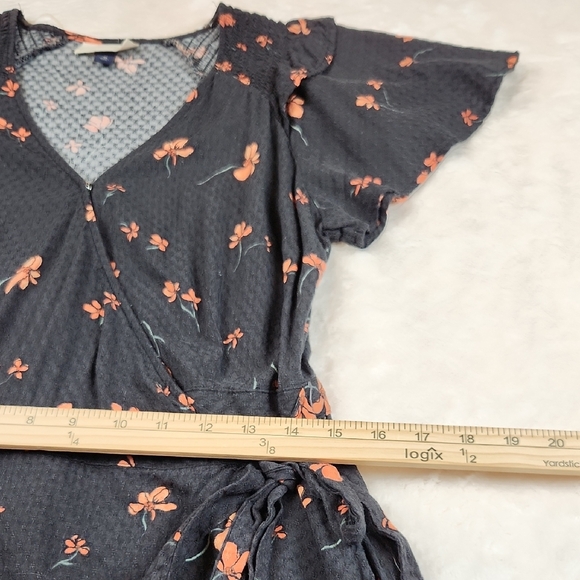 Floral Wrap Dress in Black and Orange Size M - Picture 3 of 7